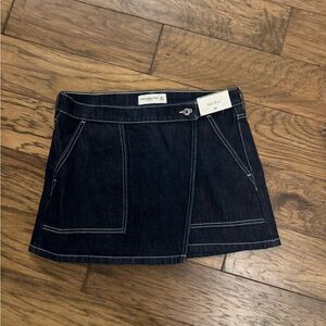 Abercrombie & Fitch Dark Blue Mini Skirt